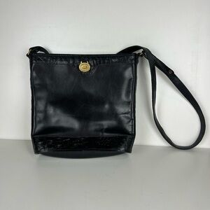 VINTAGE LATE 90 ROSA CAMEL BASKET WEAVE CROSSBODY